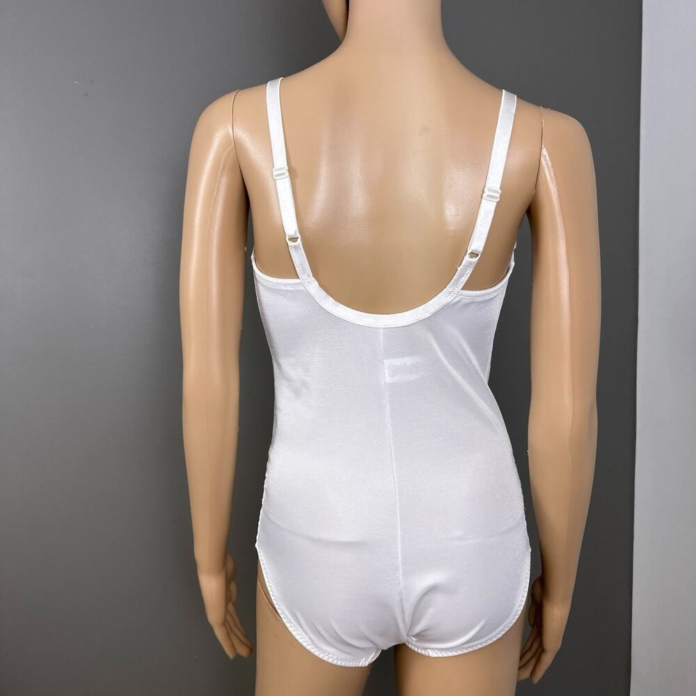 Vintage Sears Body Briefer Teddy 40D White Underwire Lace Bodysuit Shapewear - Picture 8 of 10